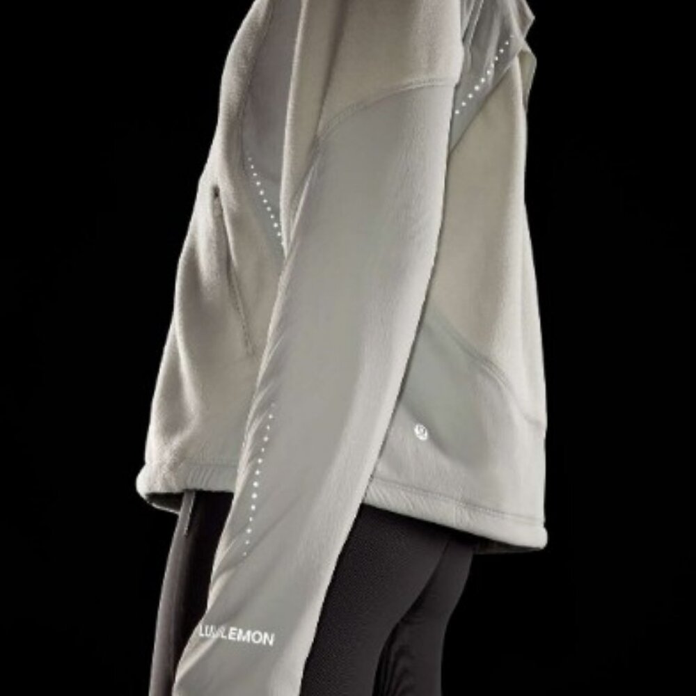 Lululemon fleece lined running jacket white women's size 10 - Picture 2 of 16